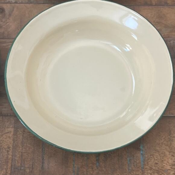 Vintage Cream with Green Trim Enamelware Bowls 7" Set of 8 Country Farmhouse - Picture 3 of 14
